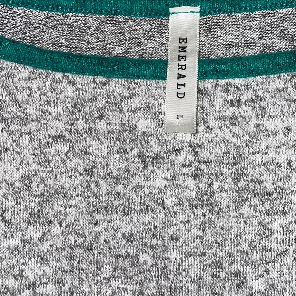 Color Block Sweater - Picture 2 of 6